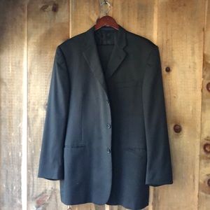 Burberry men’s 2 piece suit